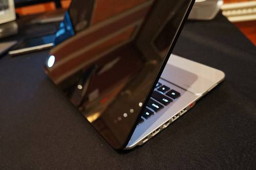 hpenvy14spectre-handsonlg3 hpenvy14spectre-handsonlg3