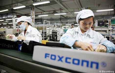 CNN тоже изучает условия труда на заводах Foxconn по сборке iPad. CNN тоже изучает условия труда на заводах Foxconn по сборке iPad. Фото.