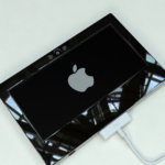 Концепт камеры Apple QuickTake больше планшет, чем камера. Фото.