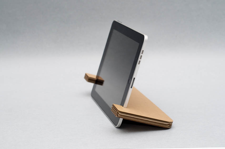 Картонный стенд для iPad Картонный стенд для iPad