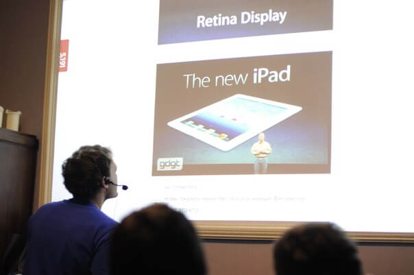 Как встречали новый iPad в Питере Как встречали новый iPad в Питере