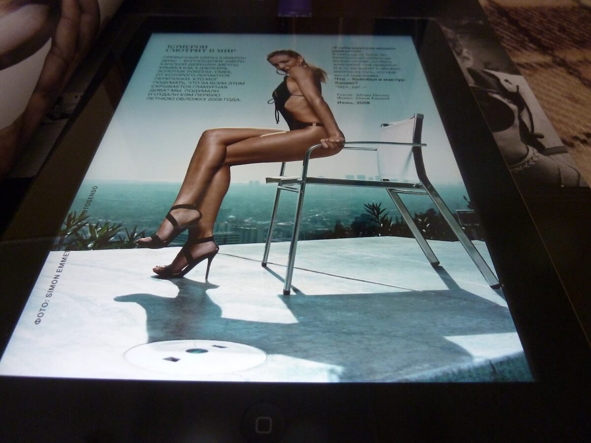 Разные углы обзора The new iPad Разные углы обзора The new iPad