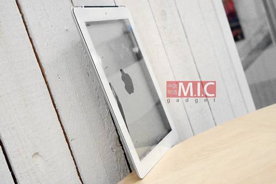 iPad 3 - вид сбоку iPad 3 - вид сбоку