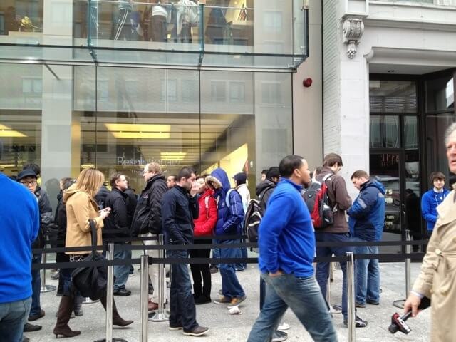 Очереди за новым iPad рассосались. Фото.