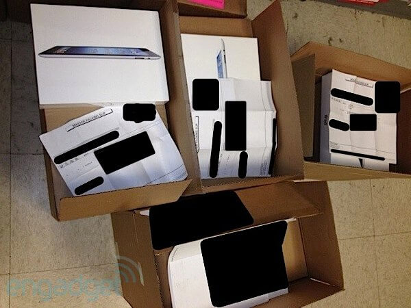 Коробки с планшетами ipad