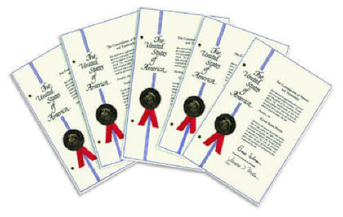 NovelPoint подала на Apple в суд. Фото.