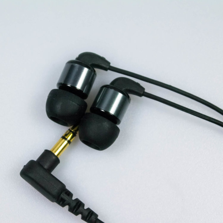 2 Earphones 2 Earphones