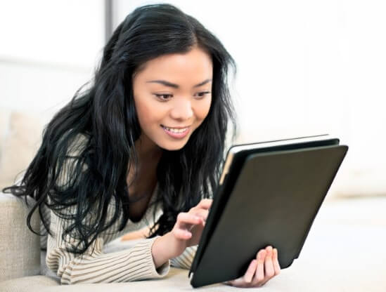 Девушка с iPad Девушка с iPad