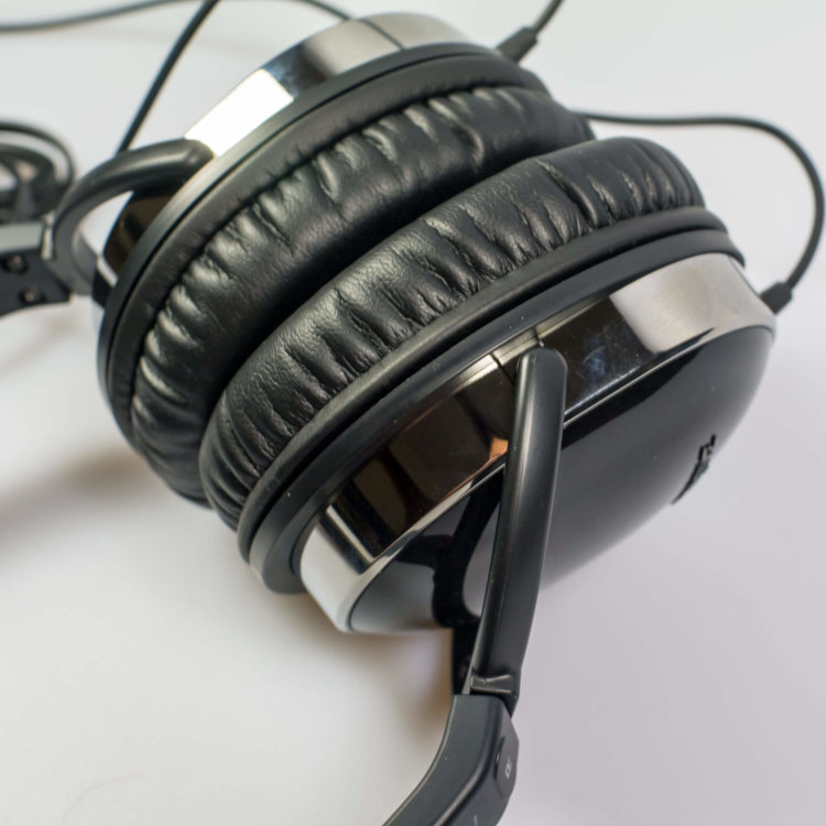 7 Headphones 7 Headphones