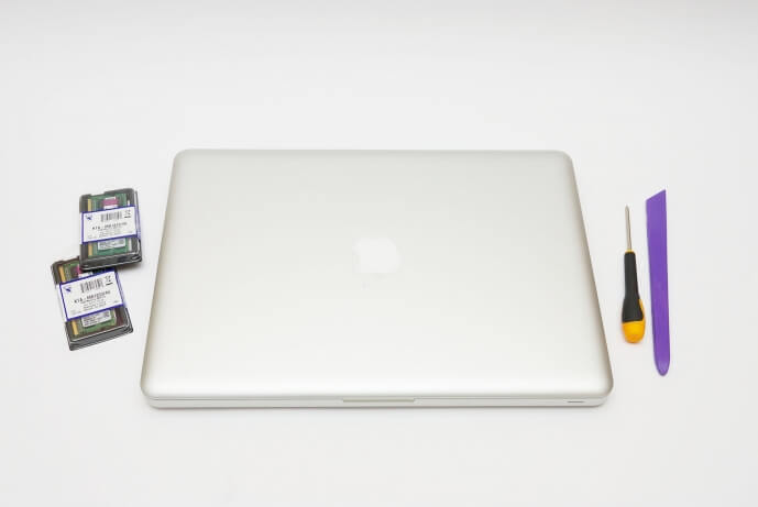 MacBook Pro MacBook Pro