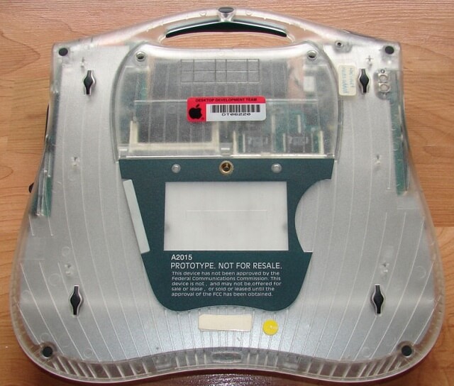 Apple eMate 300 - 2 Apple eMate 300 - 2