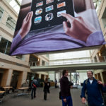 Хотите увидеть, где творится магия? Штаб-квартира Apple изнутри. Фото.