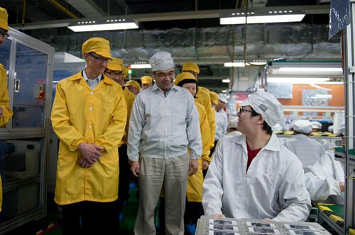 Тим Кук на Foxconn Тим Кук на Foxconn