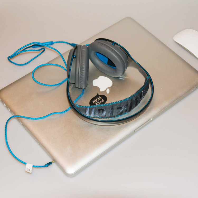 10 With MacBook 10 With MacBook