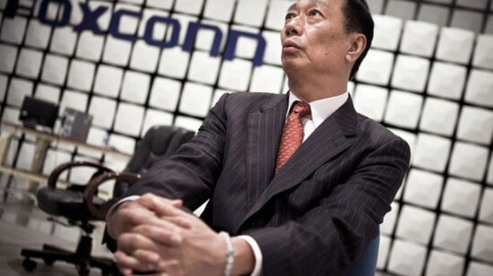 Глава Foxconn: iPhone 5 «пристыдит» Galaxy S III Глава Foxconn: iPhone 5 «пристыдит» Galaxy S III