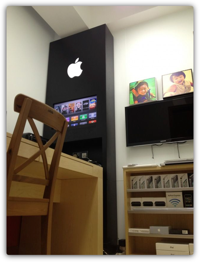 почти Apple Store почти Apple Store