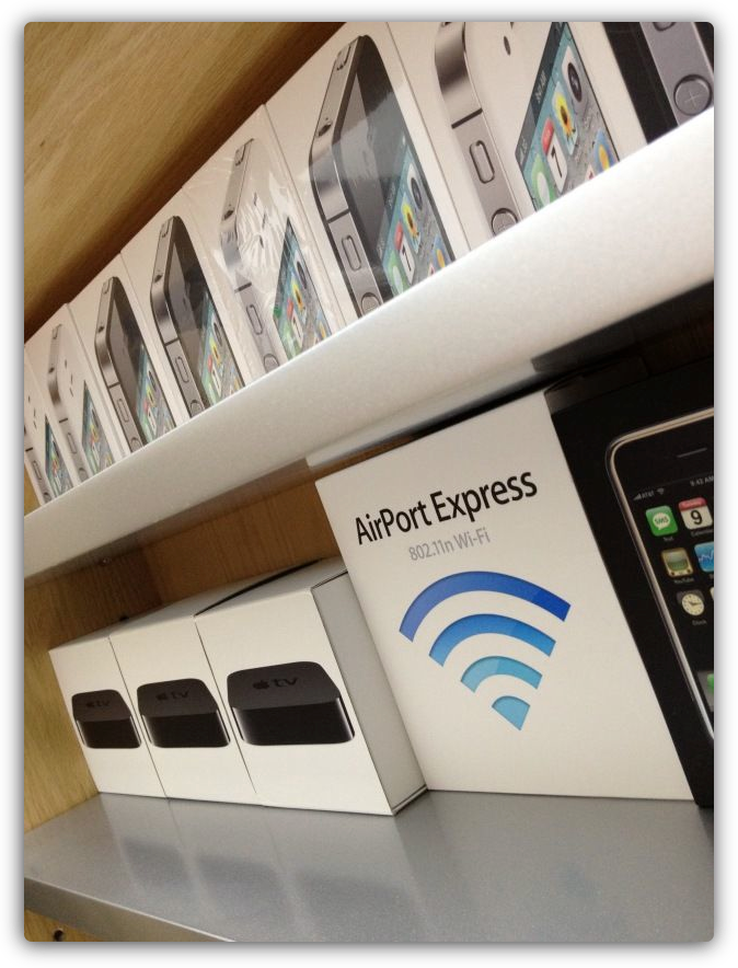 почти Apple Store почти Apple Store