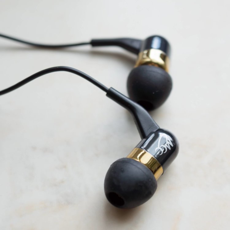6 Headset 6 Headset