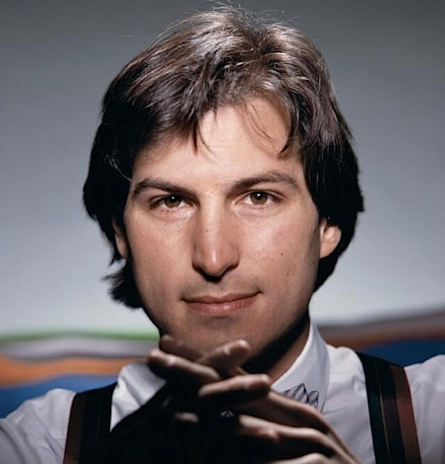 [2] Уолтер Айзексон. Стив Джобс: Стремление к простоте как двигатель революции дизайна