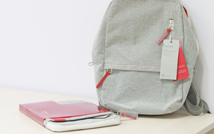 Incase: чехол для MacBook 13'' и рюкзак Incase: чехол для MacBook 13'' и рюкзак
