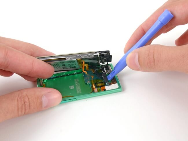 Новый iPod nano под микроскопом iFixit Новый iPod nano под микроскопом iFixit