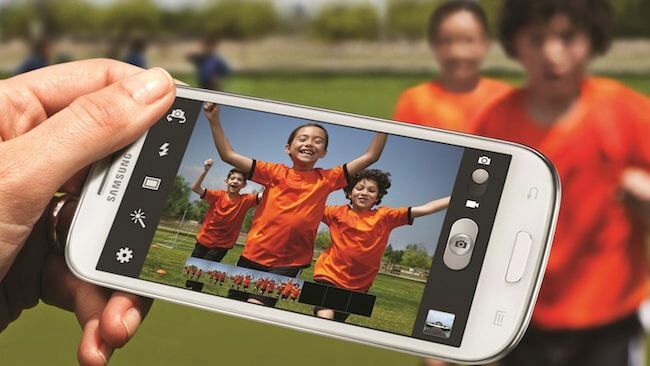 Galaxy S III чрезвычайно популярен Galaxy S III чрезвычайно популярен