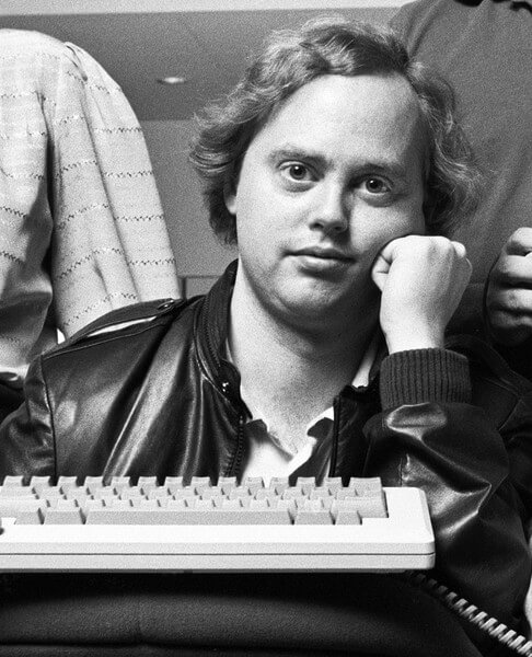 [1] За бортом: Куда уходят люди из Apple