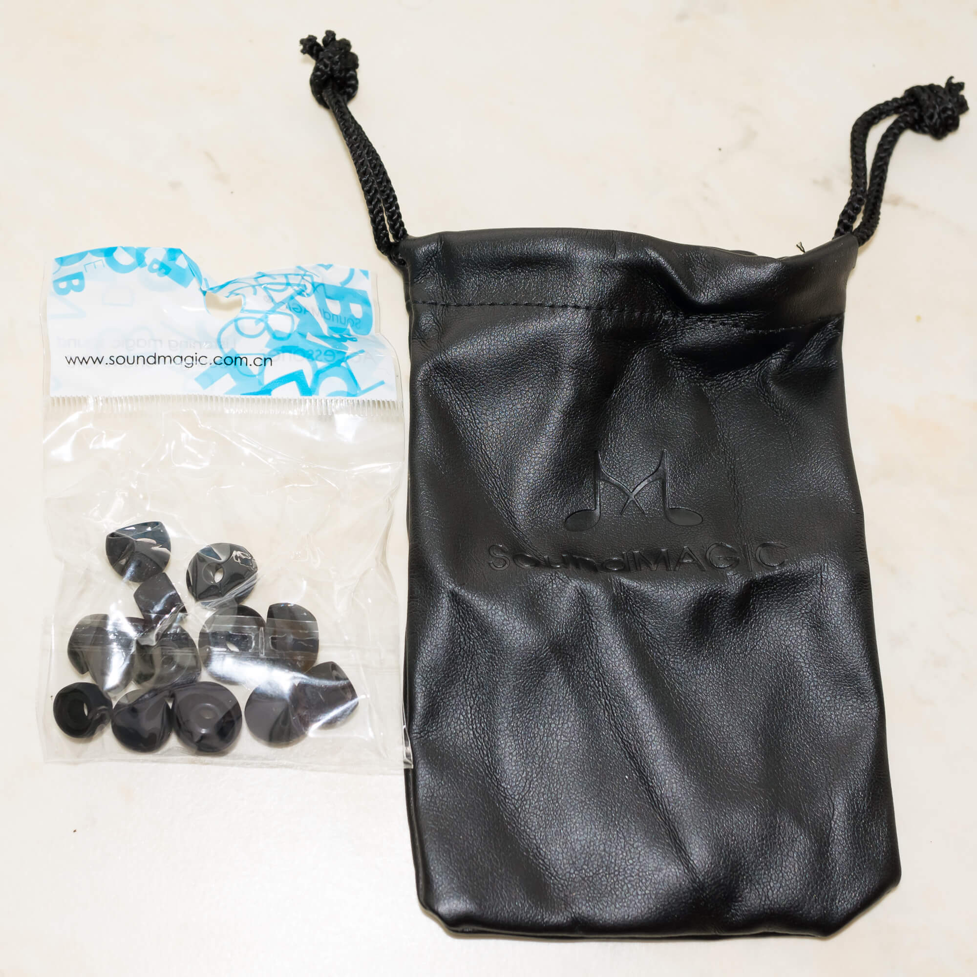 5 Accessories 5 Accessories