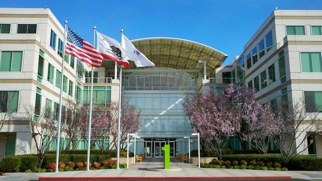Сердце компании Apple - ее кампус Сердце компании Apple - ее кампус