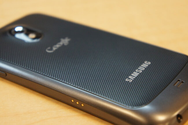 Apple против Galaxy Nexus: кто проворнее? nexus