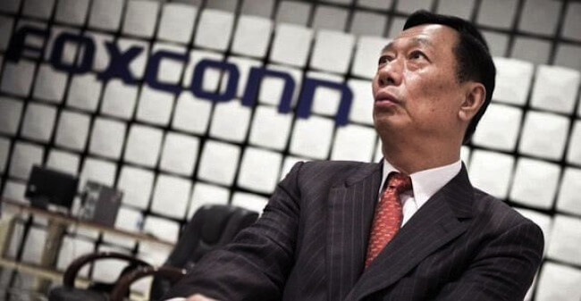 Foxconn обвиняют в получении взяток Foxconn-ceo
