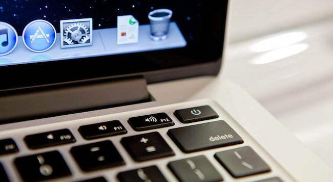 Такой близкий и такой далекий MacBook Pro Такой близкий и такой далекий MacBook Pro