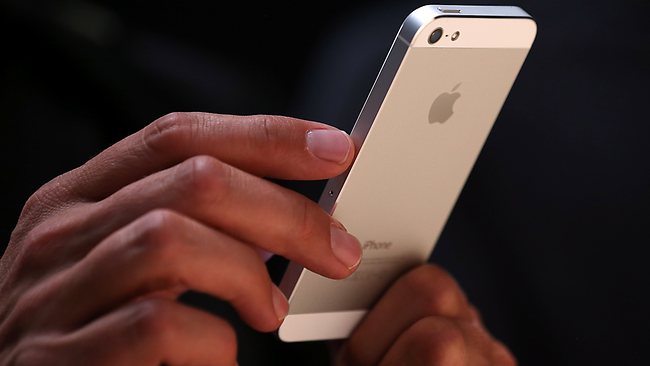 Дизайн iPhone 5S будет аналогичен iPhone 5 Дизайн iPhone 5S будет аналогичен iPhone 5
