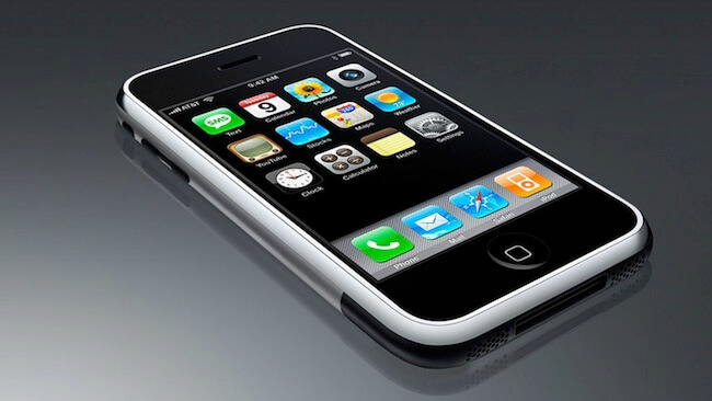 Первый iPhone Первый iPhone