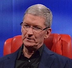 [Озвучено AppleInsider.ru] Тим Кук на D11. Фото.