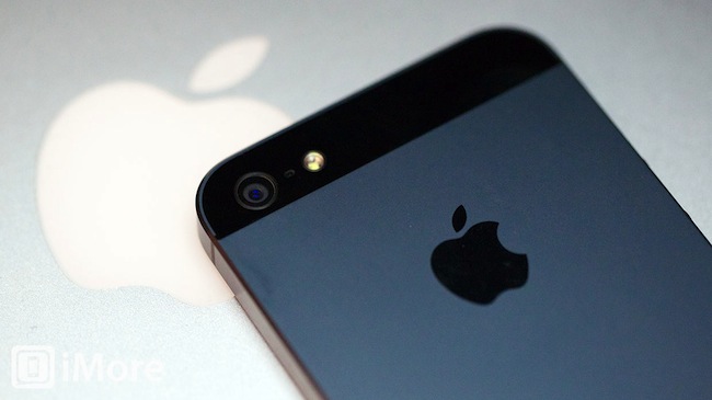 Apple сократит объем производства iPhone. Фото.