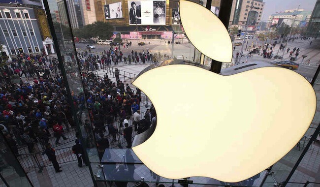 Apple Apple