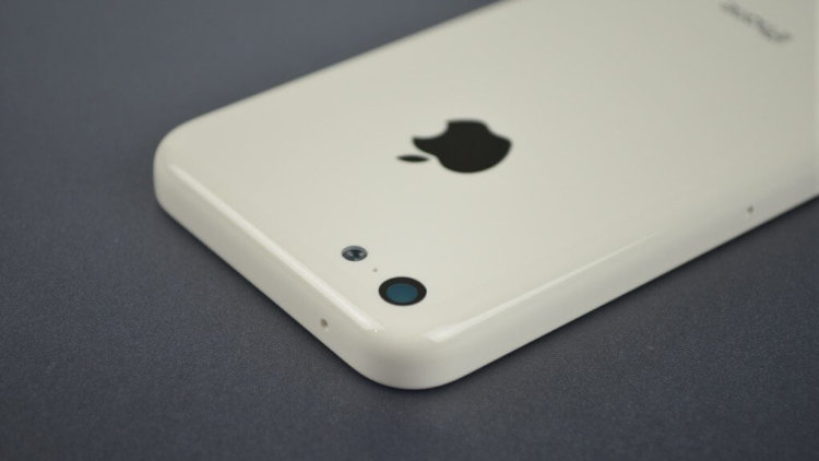 Новые iPhone появятся в Японии 20 сентября. Фото.