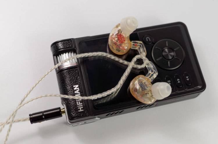 По-прежнему с HiFiMan 901 По-прежнему с HiFiMan 901