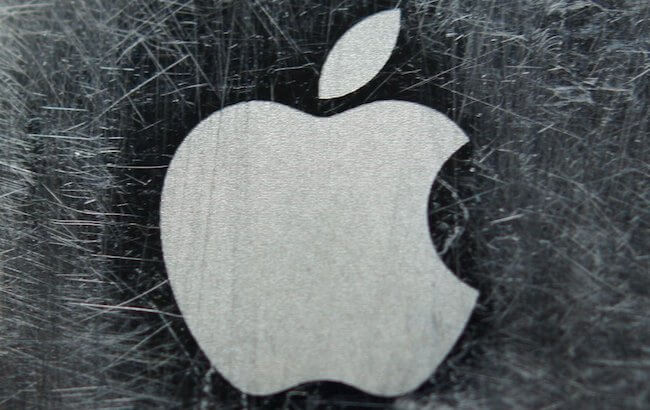 Apple Apple