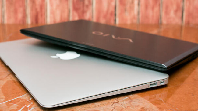 Sony Vaio и Apple MacBook могли бы иметь кое-что общее Sony Vaio и Apple MacBook могли бы иметь кое-что общее