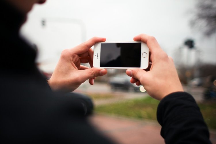 Sony займется улучшением передней камеры iPhone 6. Sony займется улучшением передней камеры iPhone 6. Фото.