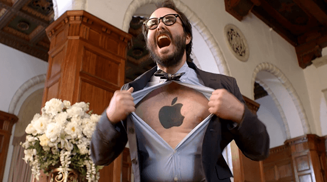 Пользователи iPhone фанатично любят Apple Пользователи iPhone фанатично любят Apple