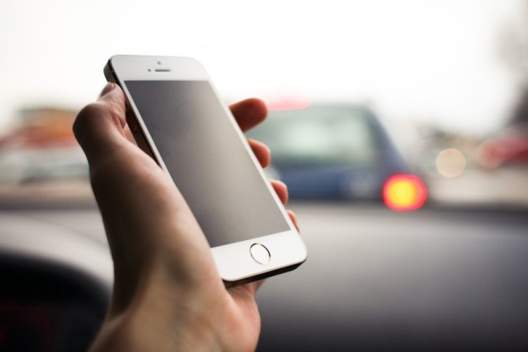 Apple продолжает штурмовать рынок смартфонов США. Фото.