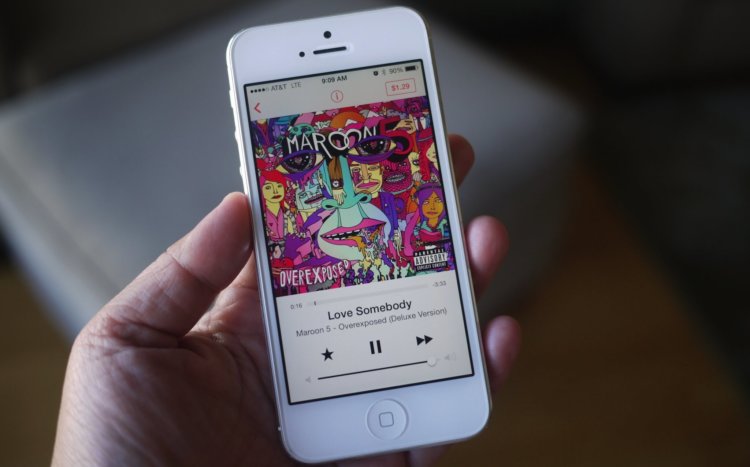iTunes Radio станет отдельным приложением. Фото.