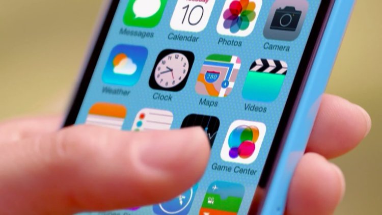 Почти все пользователи обновились до iOS 7. Фото.