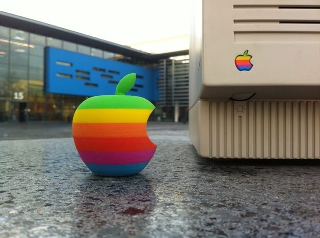 Логотип Apple на 3D-принтере Логотип Apple на 3D-принтере