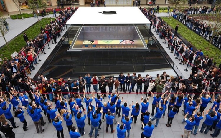 Apple Store в Стамбуле Apple Store в Стамбуле