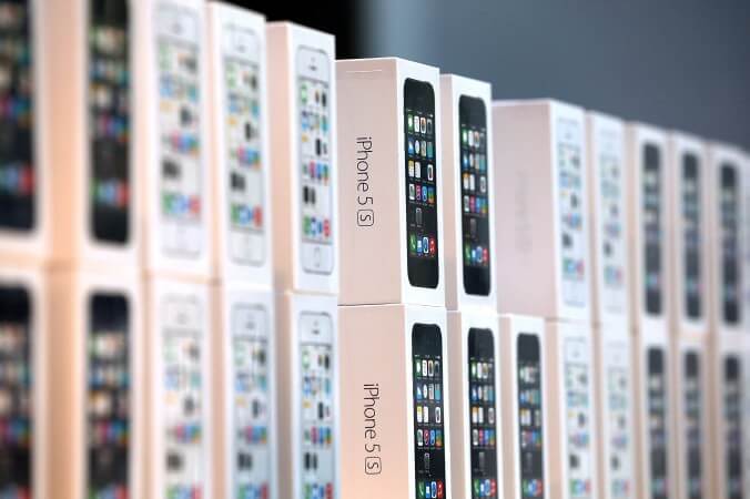 Коробки с iPhone 5s Коробки с iPhone 5s