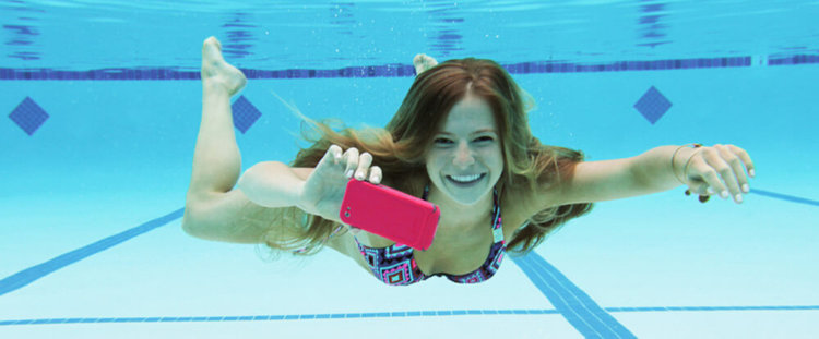 Съемка на iPhone под водой Съемка на iPhone под водой